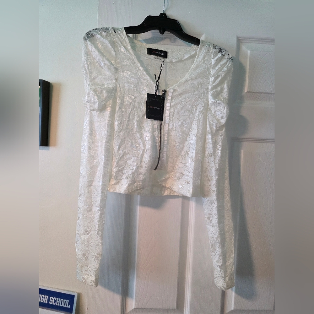 Chic White Lace Long Sleeve Blouse